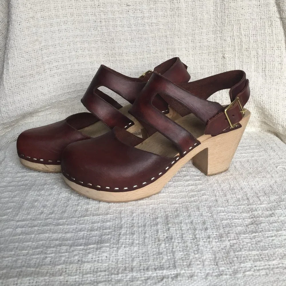 Bean-An-Ti clogs - Picture 1 of 10